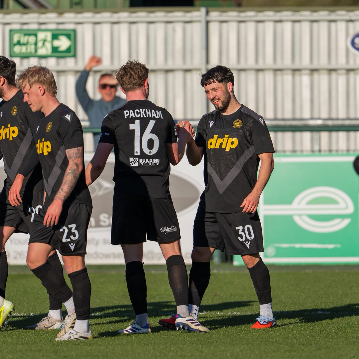 Worthing FC tweet media