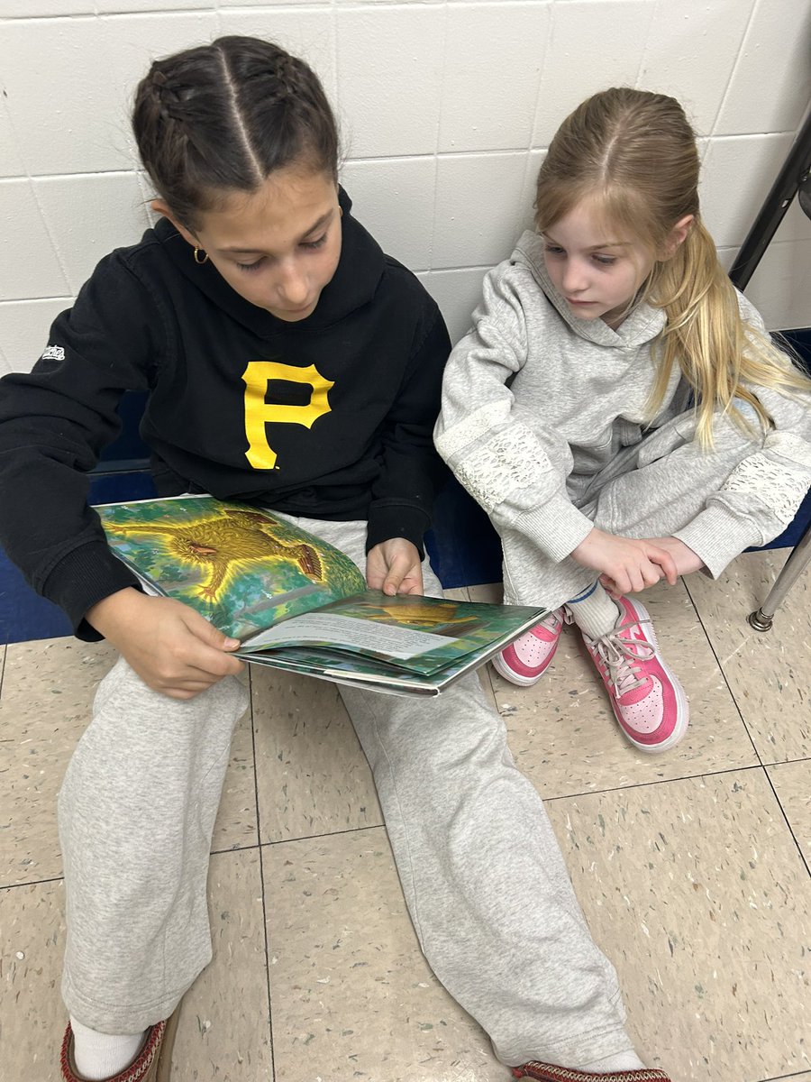 Miss Hood tweet media