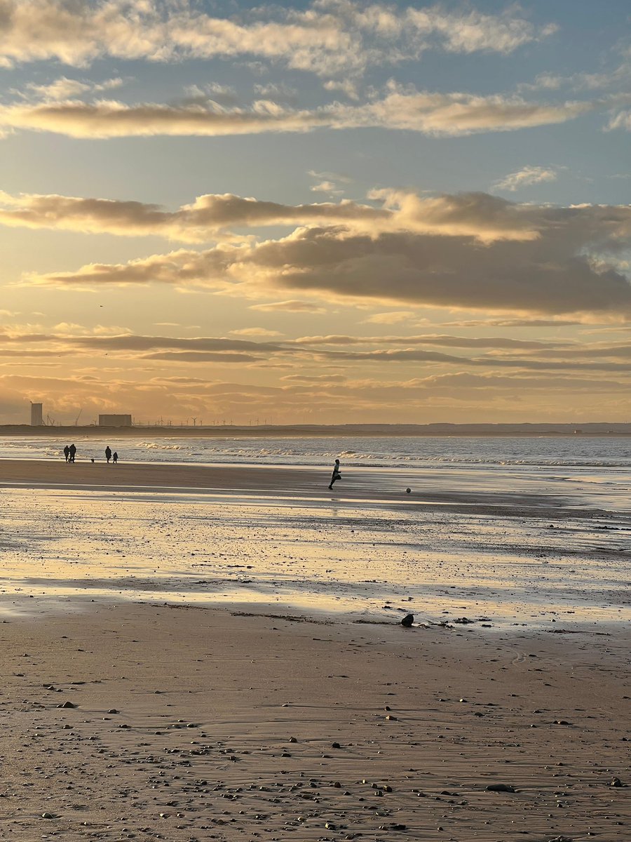 Postcard from Britain tweet media