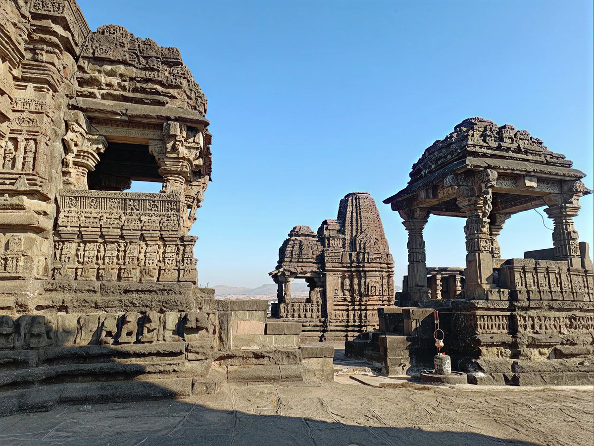 Gondeśvara Temple, Sinnar, Nashik, (Maharashtra), c. 11th-12th Century CE.

Built during the Yādava/Jādhava period.
