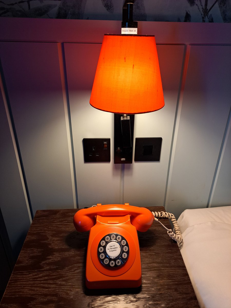 V_35_bw_'s tweet photo. Do call, 
March 2026
#justanothernight #nightaway #callmeback https://t.co/md2Ck0vC3T