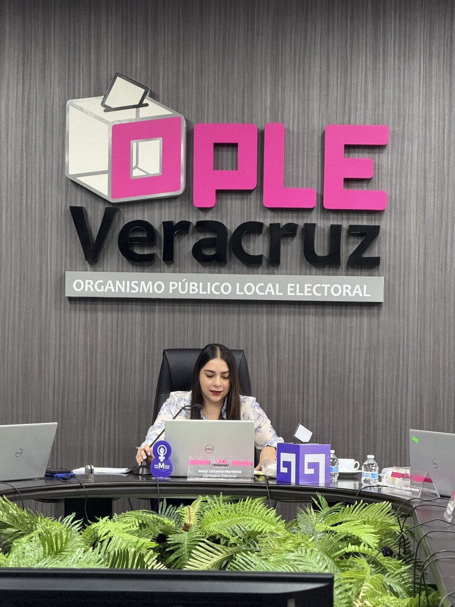 MatyLezamaMtz's tweet photo. El día de hoy se llevó a cabo la última Reunión de Trabajo de la Comisión Permanente de Capacitación y Organización Electoral, con el objetivo de dar seguimiento al simulacro del Sistema de Cómputo Municipal.📊💻🙋🏻‍♀️🙋🏻‍♂️🗳️ https://t.co/r6tD4EwvEi
