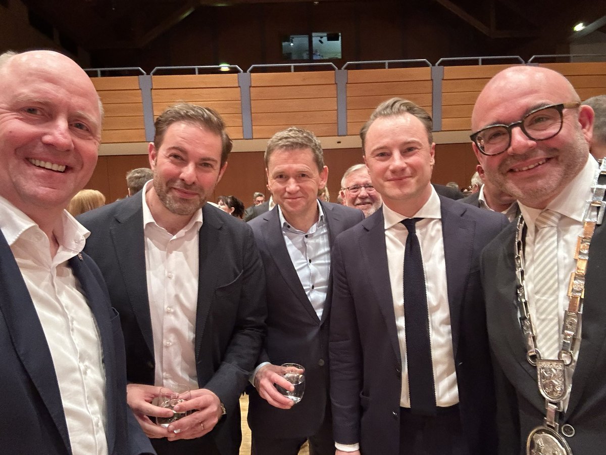 uwe becker tweet media