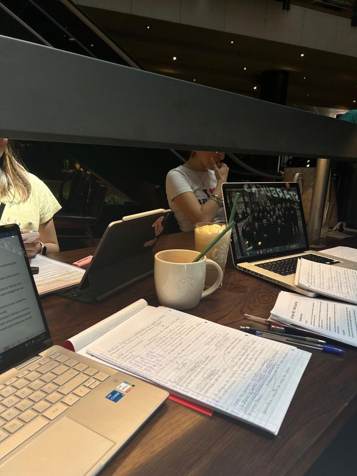 precis0x tweet media