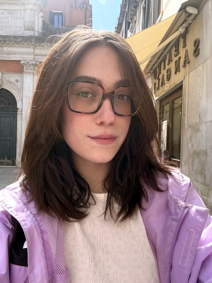 violet 🧠🐀 tweet media