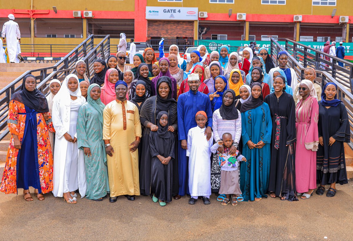 StMarysKitende tweet media