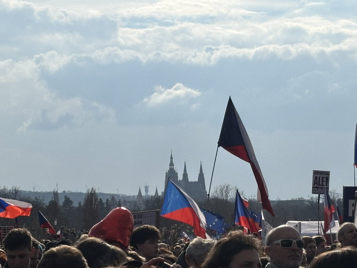 Filip Kubala fan account tweet media