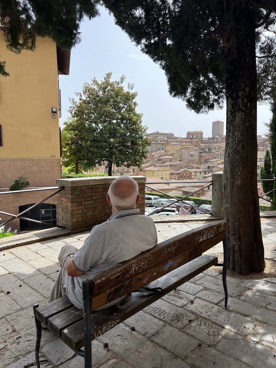 หนมว่า tweet media