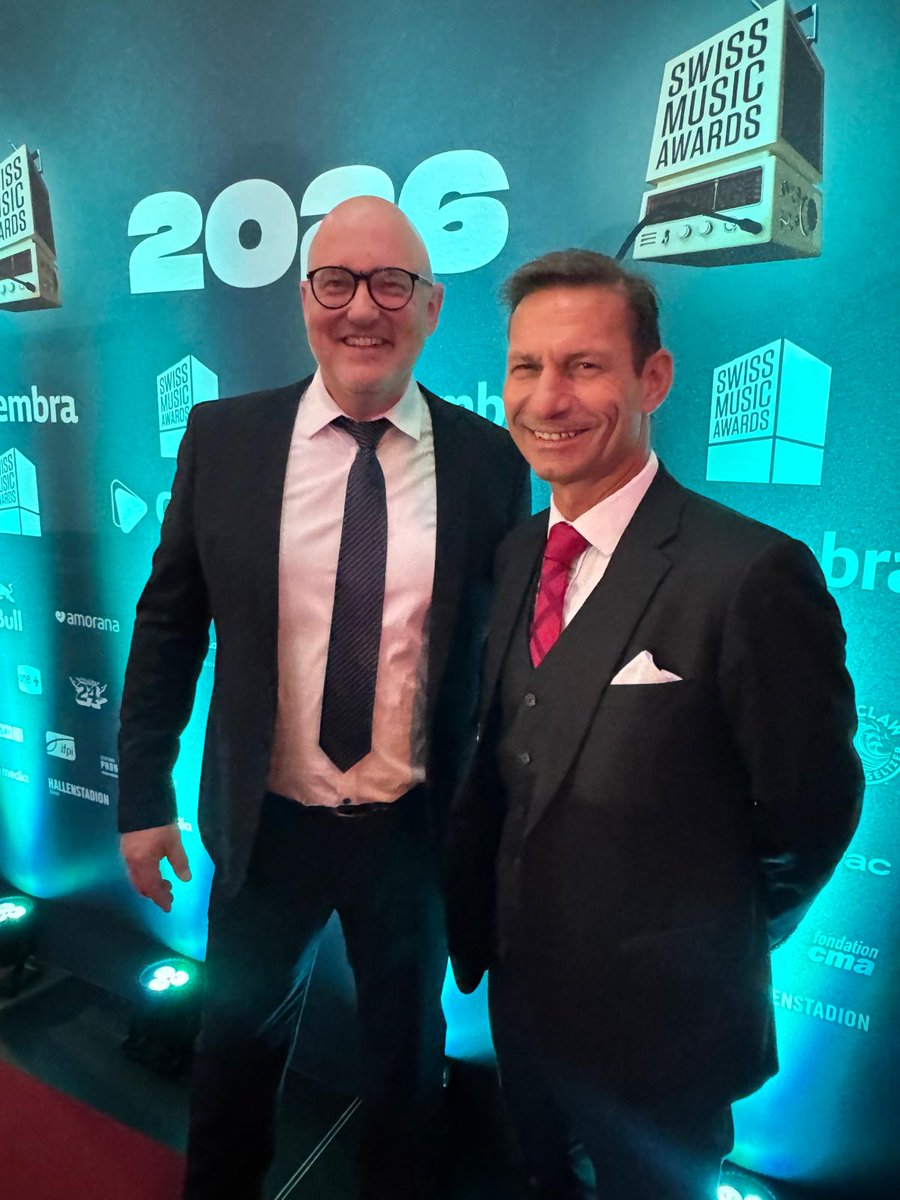 Oliver_Imfeld's tweet photo. eine Woche  im Sinne der #SMPA unterwegs - am Montag in Bern bei unserem gemeinsamen #montagstanz Anlass mit der SBCK mit rund 25 Bundesparlamentariern, am Donnerstag in Zürich am #SMA im Hallenstadion und am Freitag an der Vereinsversammlung der #SMPA und danach noch am M4Music! https://t.co/ssXUaioYqd