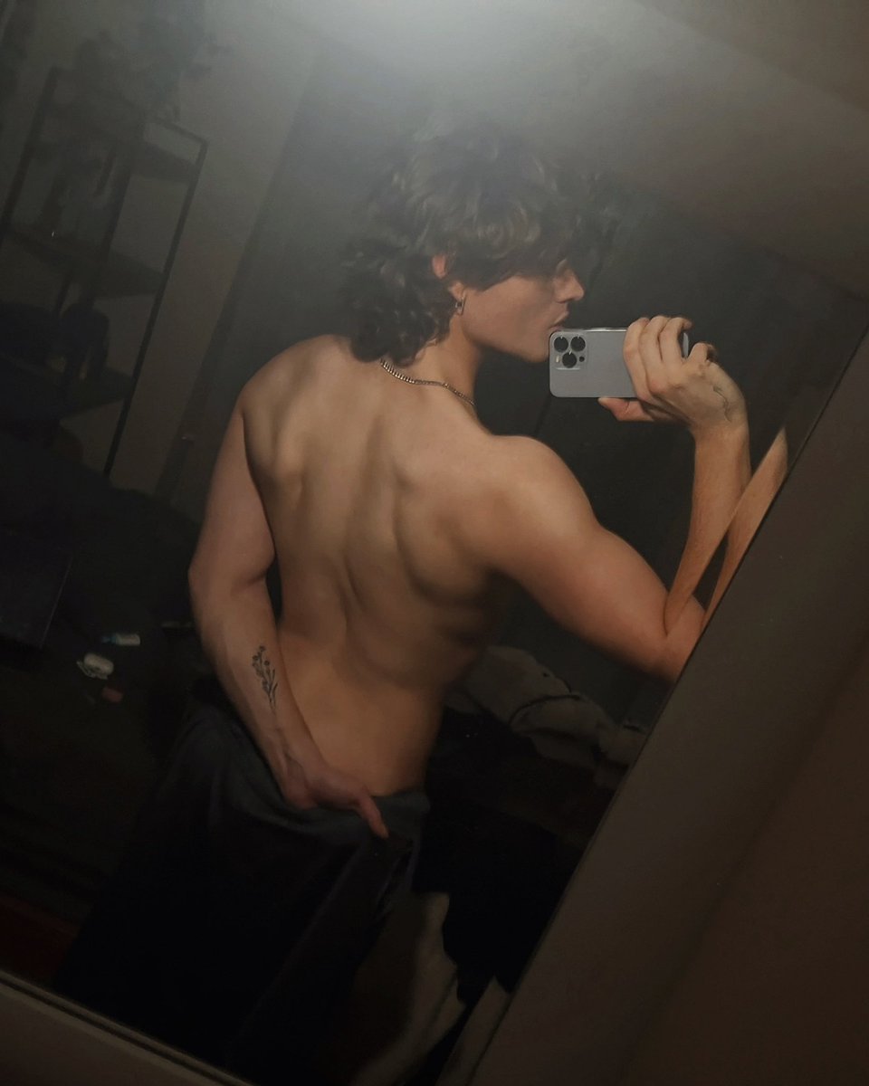 daniel abrahall 🕊 tweet media