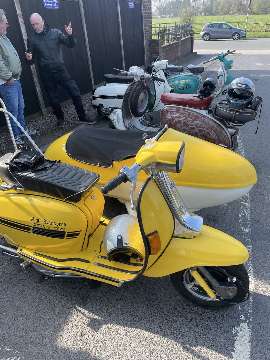 RenegadesRiders's tweet image. out out #Lambretta #Scooter #scooterboy @Doug_Turner