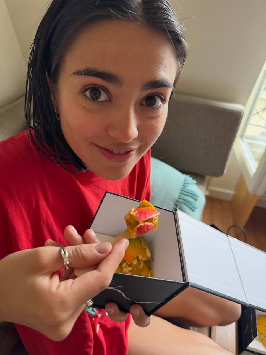 Maia Reficco Updates tweet media