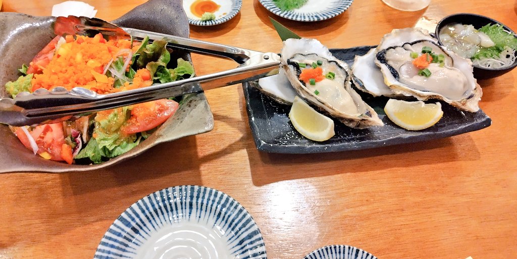 春コミのあとふまみそさんとご飯食べてたくさん話してカラオケでたくさん話してハチャメチャに楽しくておいしくて生きてました