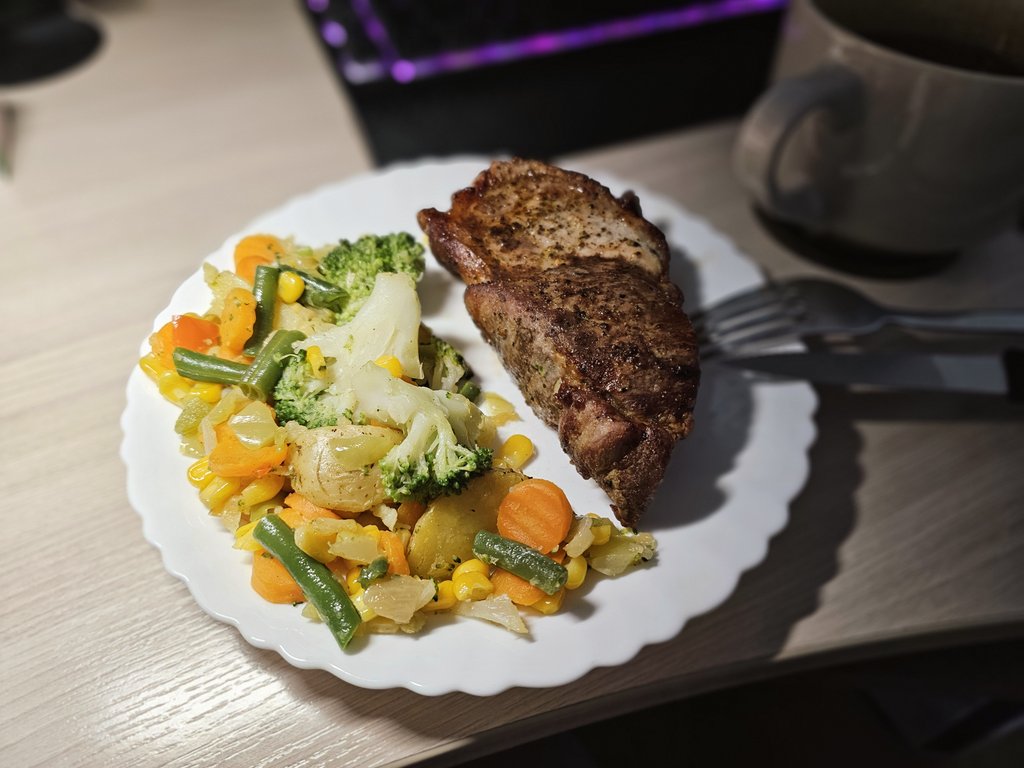 хаотичная женщина💡 tweet media