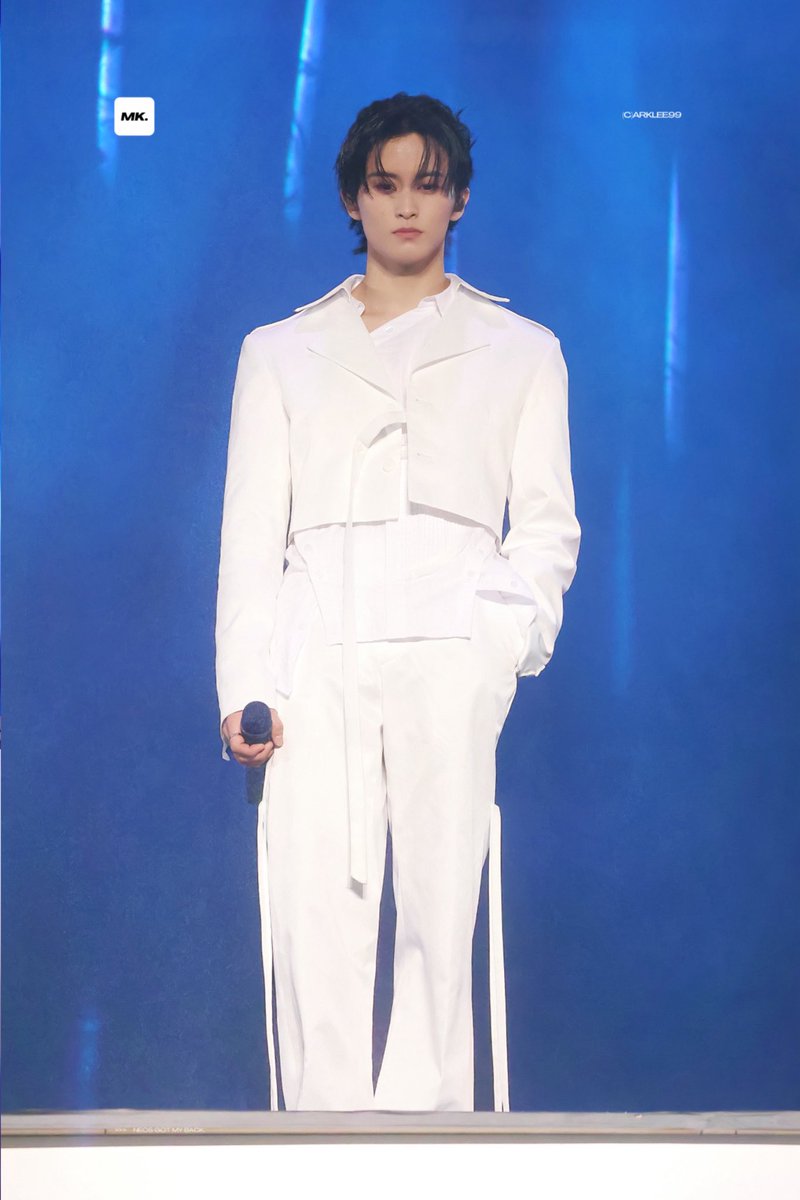 🎱+💚 tweet media