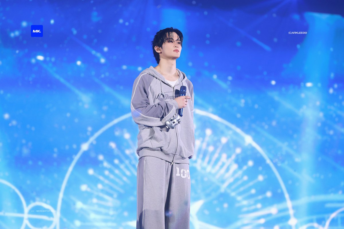 🎱+💚 tweet media