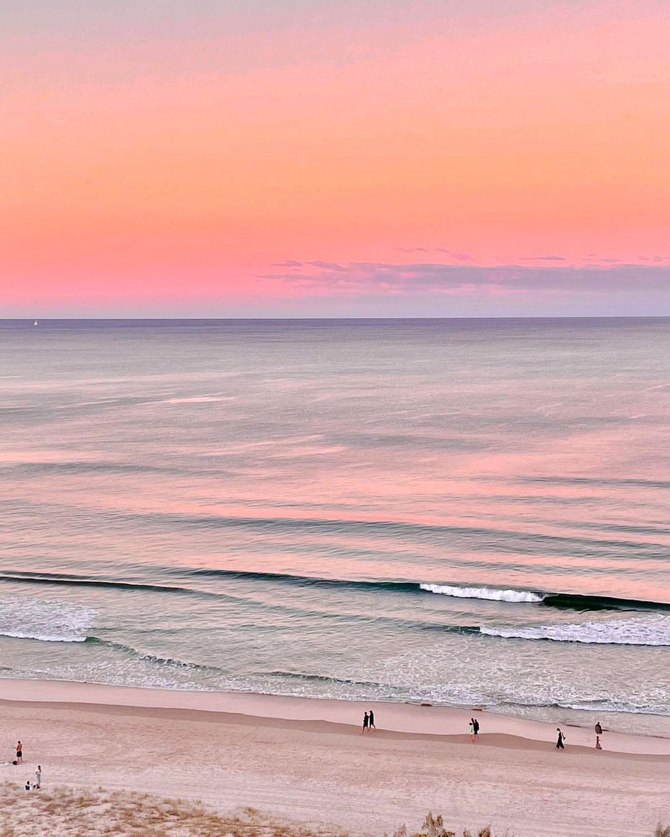 The Earth tweet media