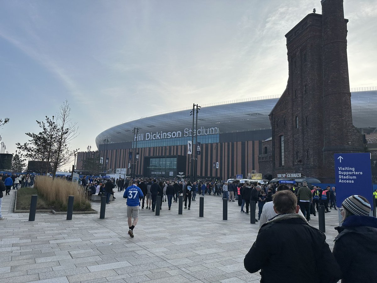 Shane_CFC1's tweet photo. Everton (a)
Chelsea’s new training ground 💙 https://t.co/BQ2NQKuE8T