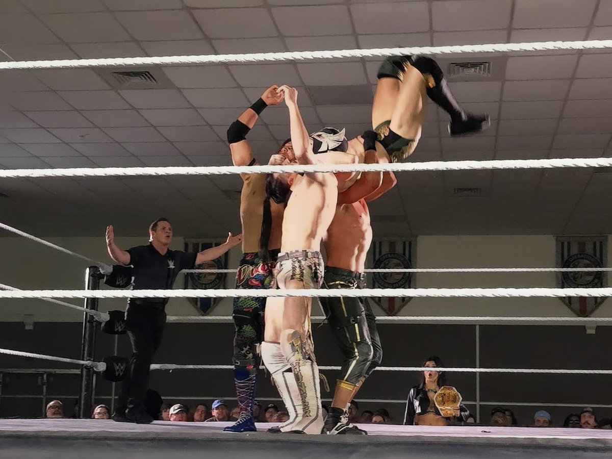 Carlos Stoneking tweet media