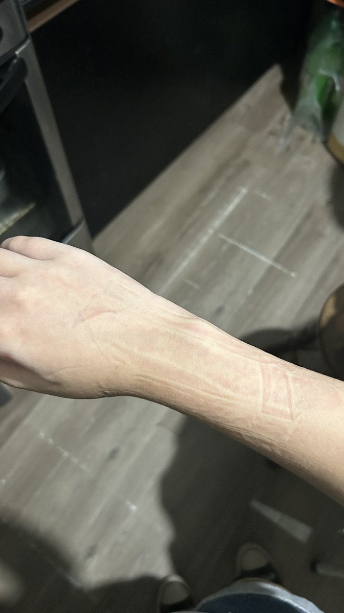 😈Lilly Sinclair 🖤VGen💜 tweet media