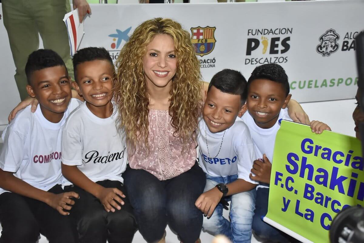 Acervo Shakira tweet media