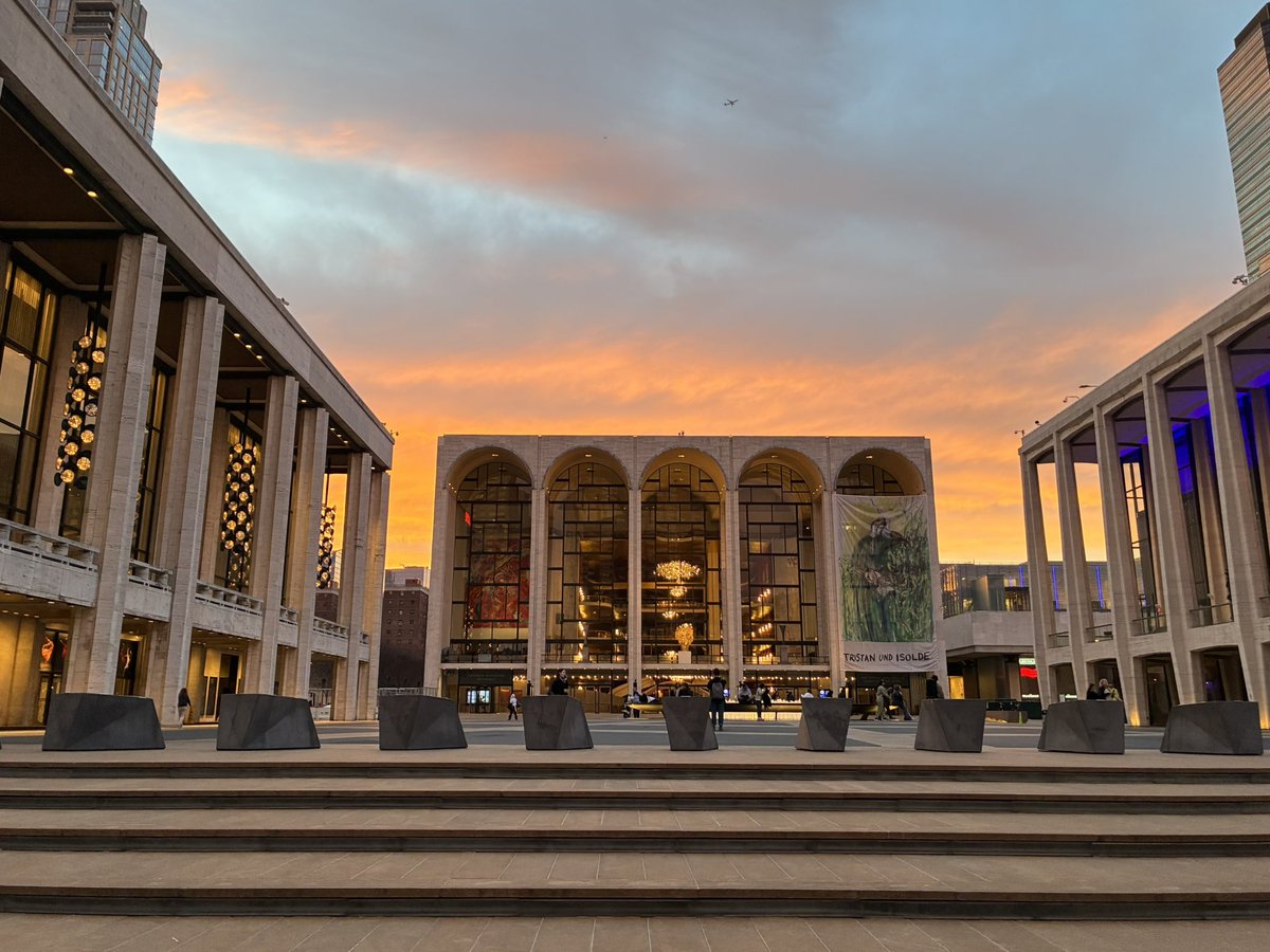 LINK 🐂🫎 tweet media