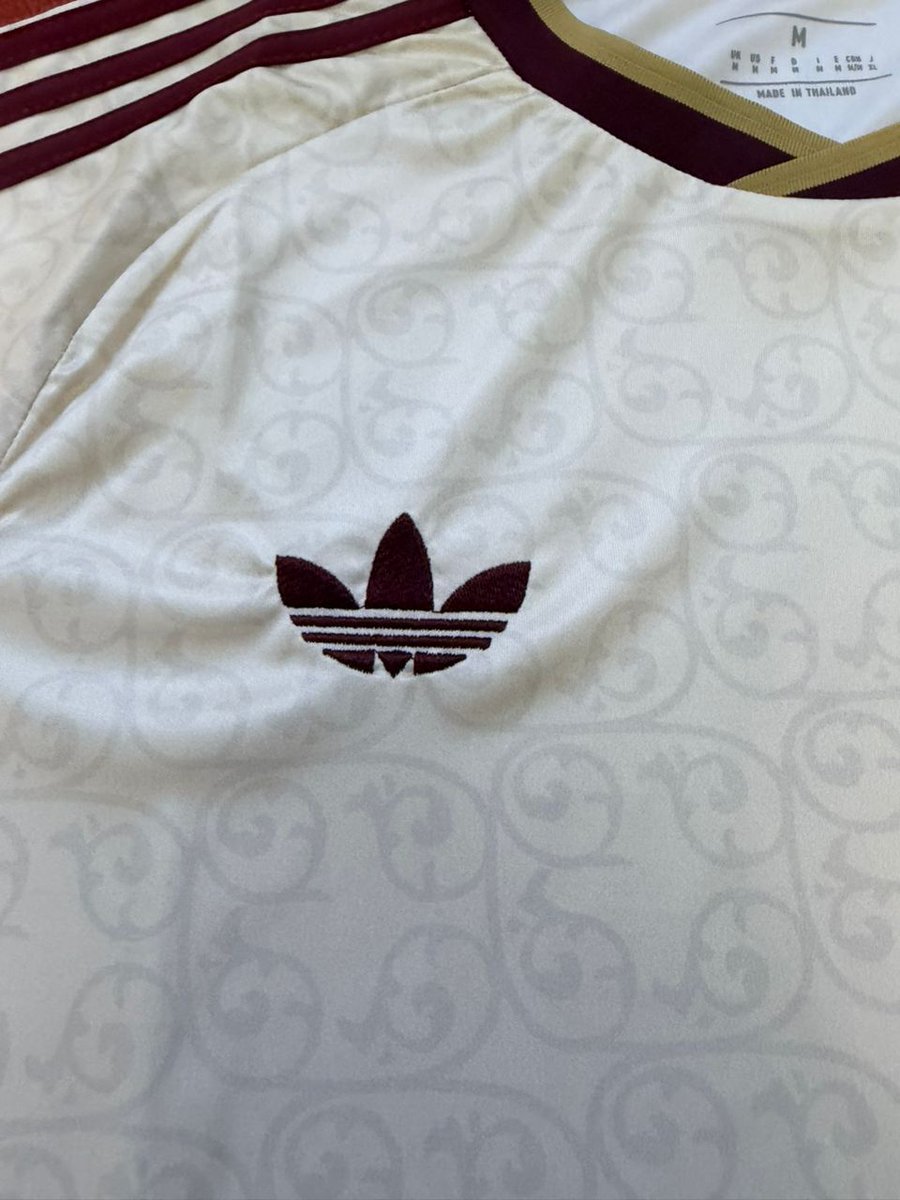 King Group Clothes tweet media