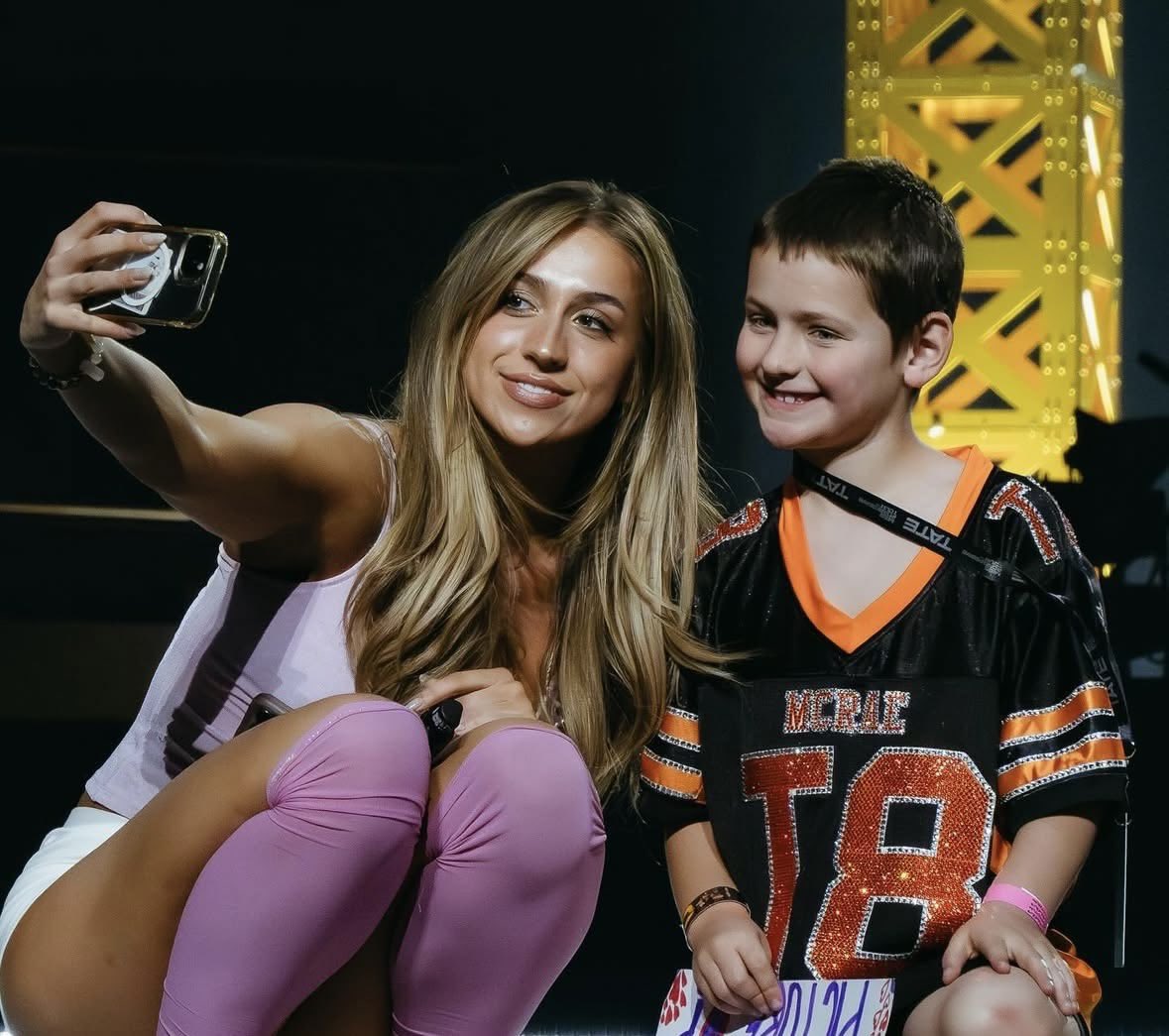 tate pics tweet media