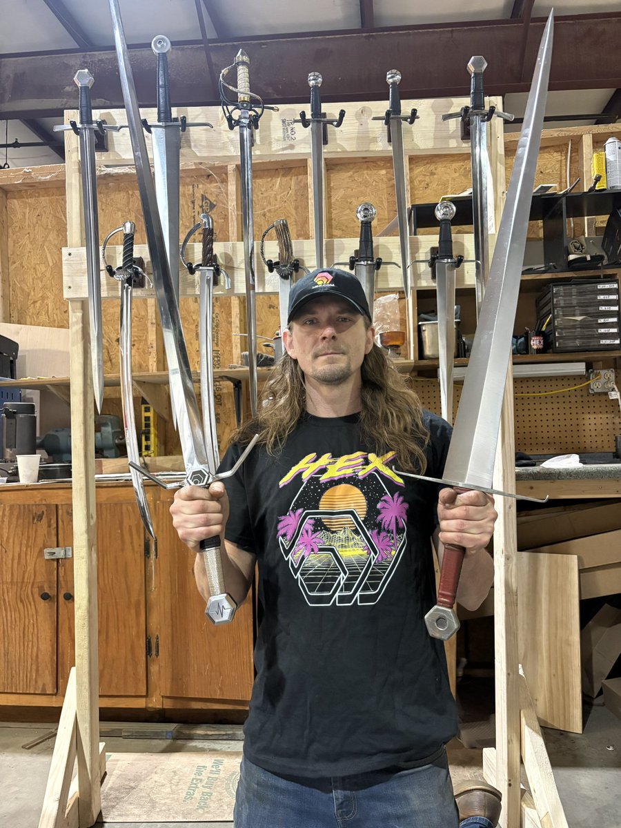 TheHexSword tweet media