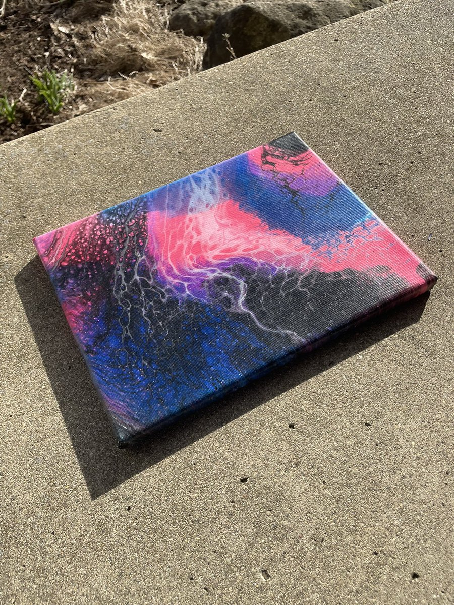 MartianHearth tweet media