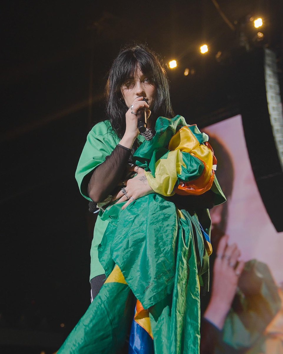 Billie Eilish Brasil tweet media