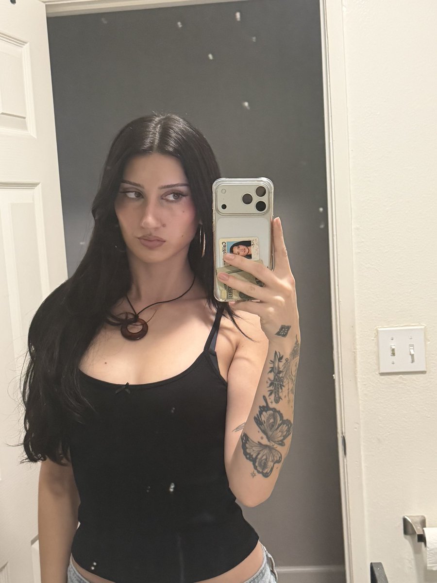 discolita tweet media