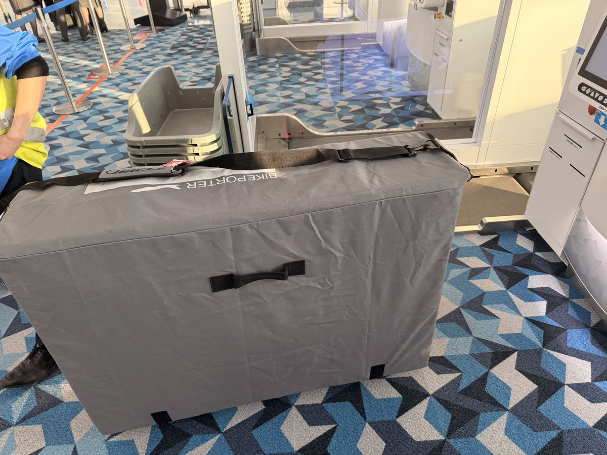 あぶけん@V坂カウンター 4,422本 tweet media