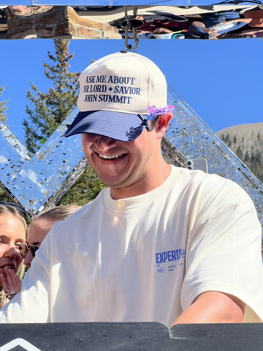 nicole ashley tweet media