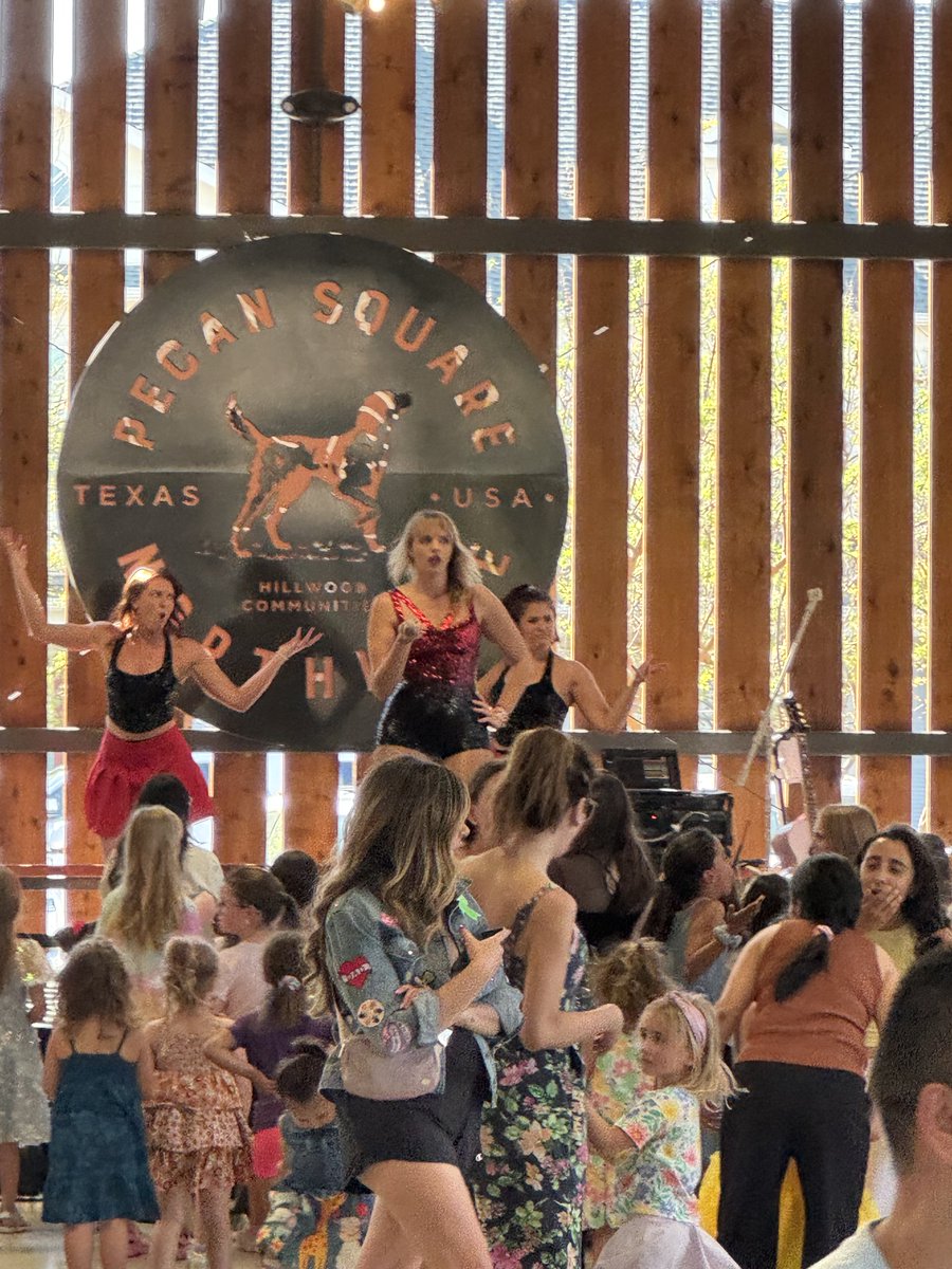 NebraskaChase tweet media