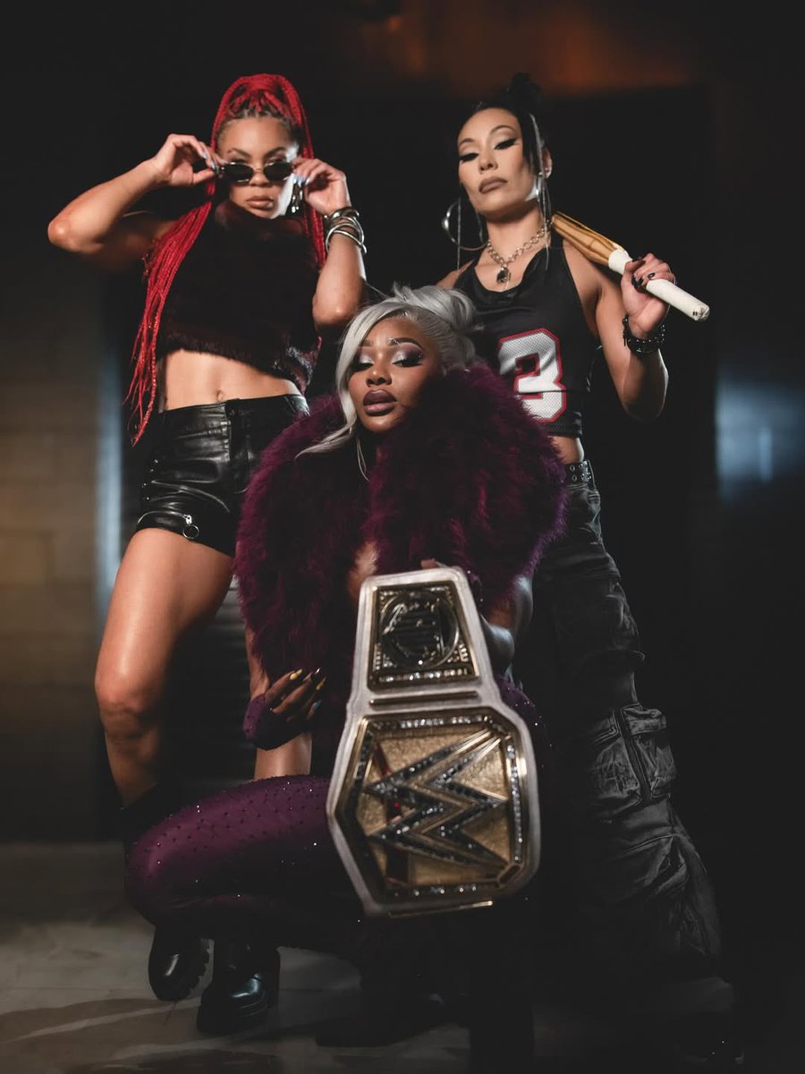 goldbarshooks's tweet image. Jade Cargill, B-Fab &amp;amp; Michin, looking like Stained Glass 🙏🏾 Iconography!