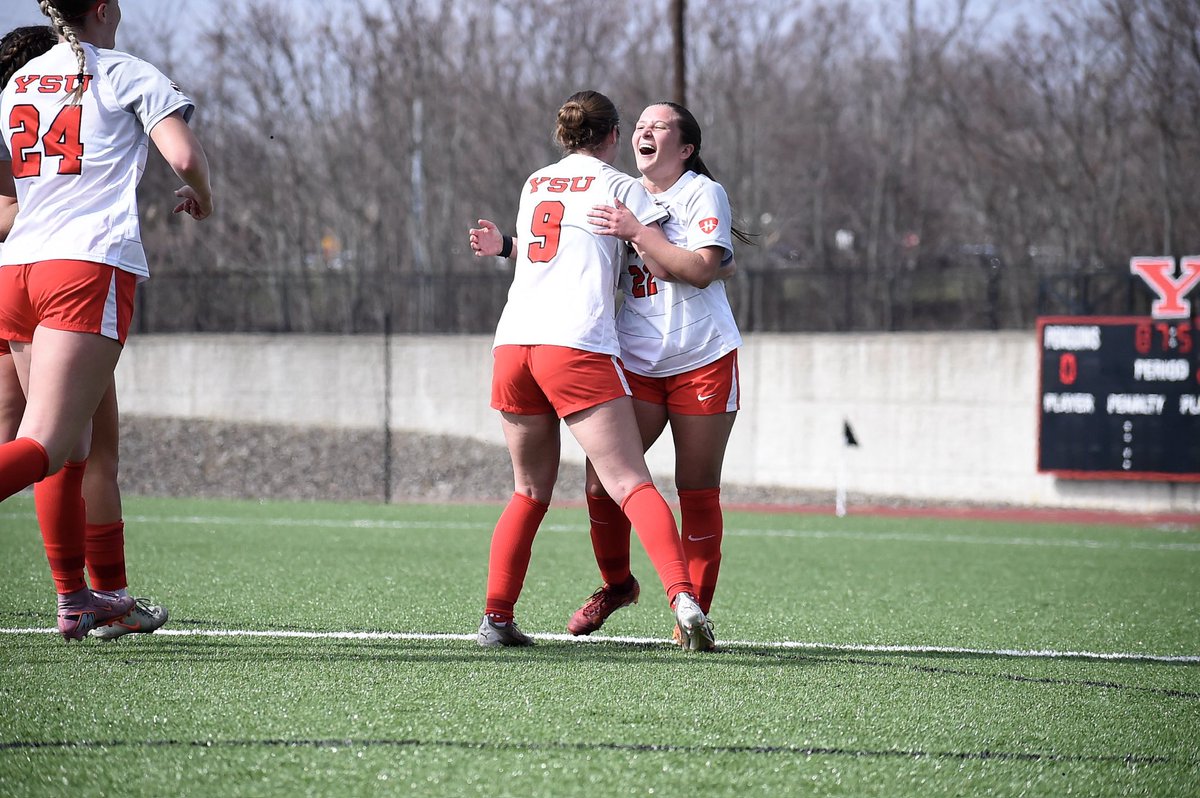 ysuWsoccer's tweet image. A look at the action from our spring game 📸

#GoGuins
