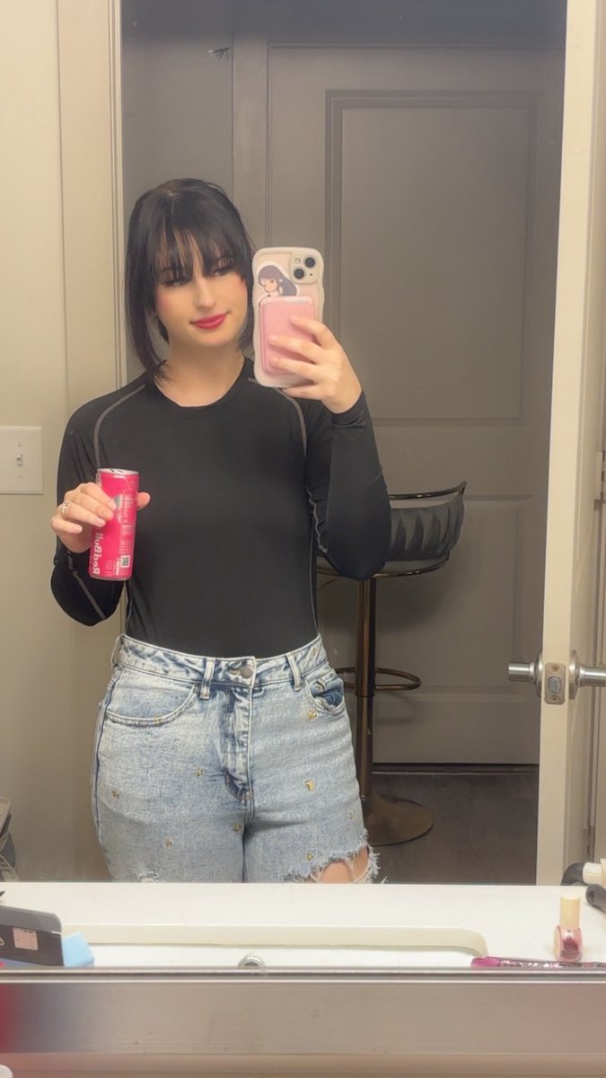 Sofi ㊝✪ tweet media