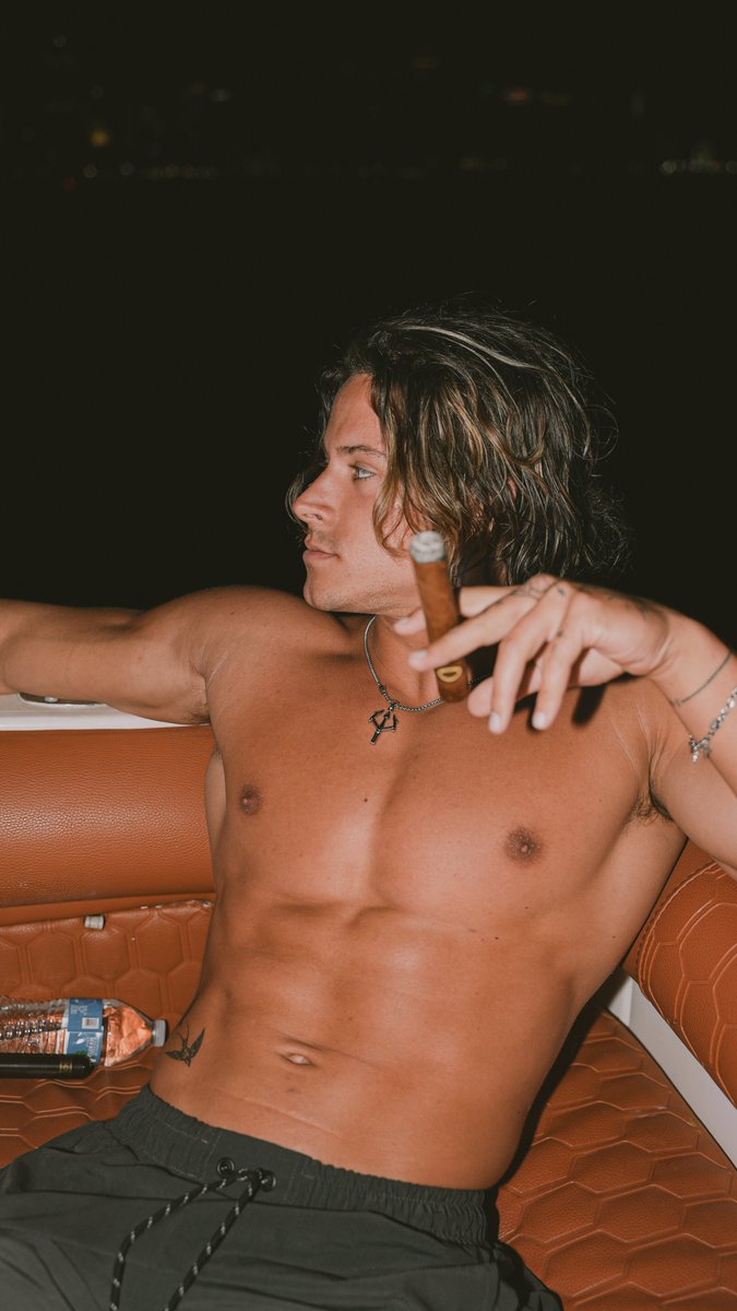 Alex Eubank tweet media