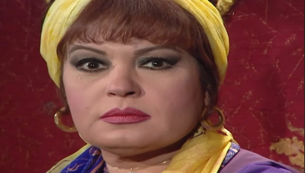 كُلي يا بت براحتك انتي في عيد