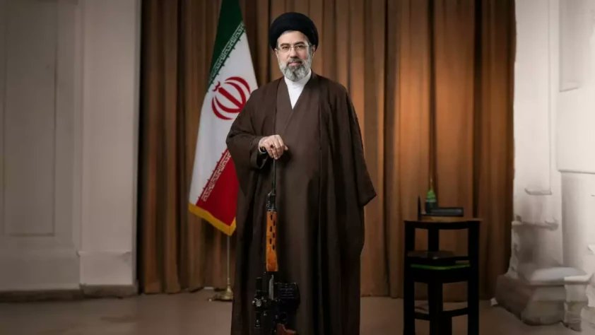 SekizlerH's tweet photo. Recep Tayyip Erdoğan: The world is bigger than five. 

Trump-Netanyahu: The world is smaller than America and Israel.

The real statement: The world is smaller than Iran.

#Israël #Iran https://t.co/ASl3CeXtRa
