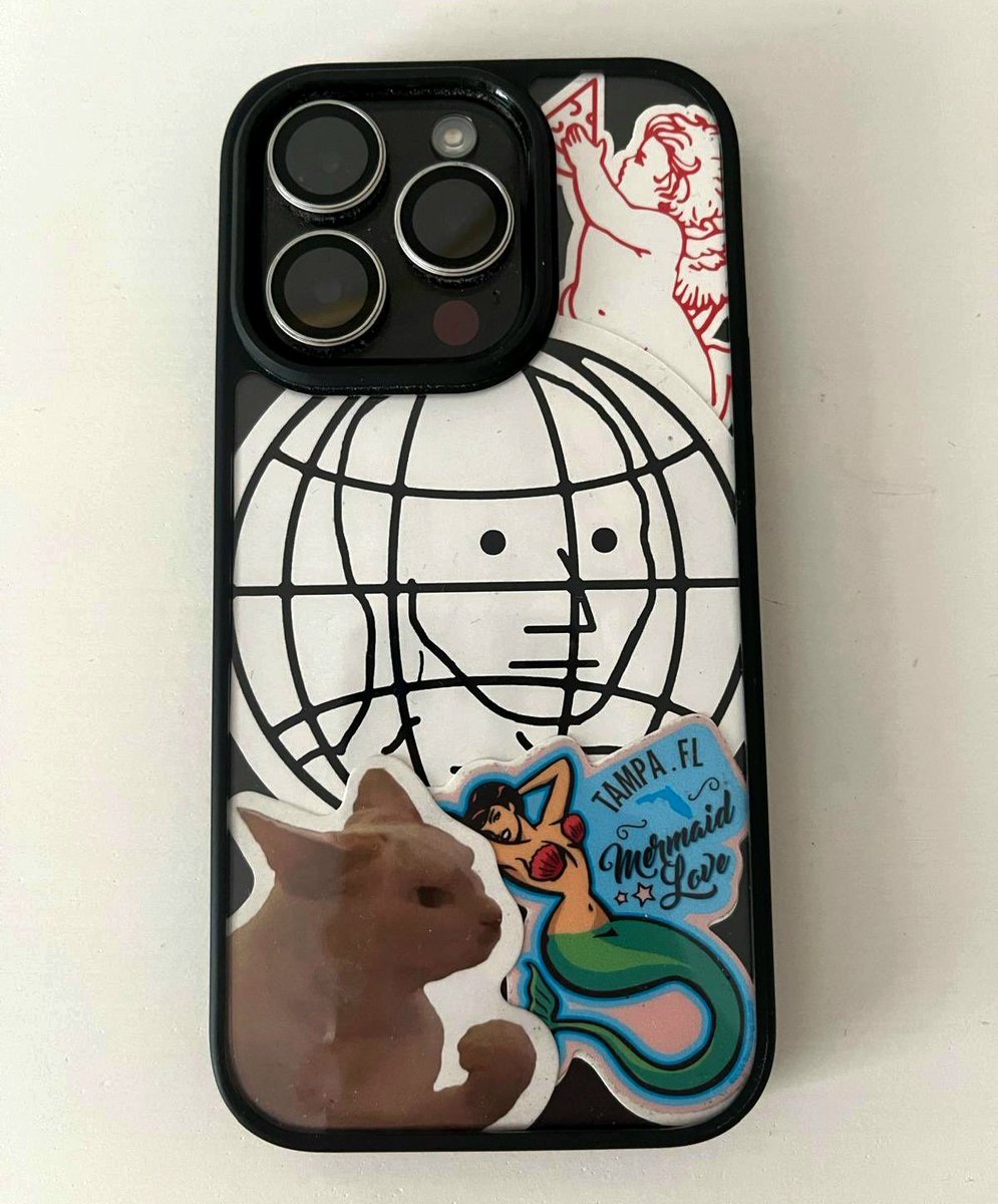 Non-Playable Clothing tweet media