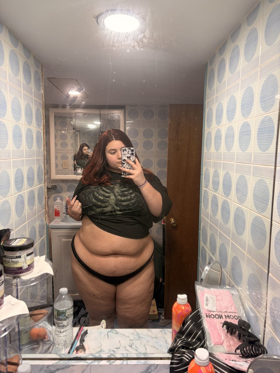 mari💋 tweet media