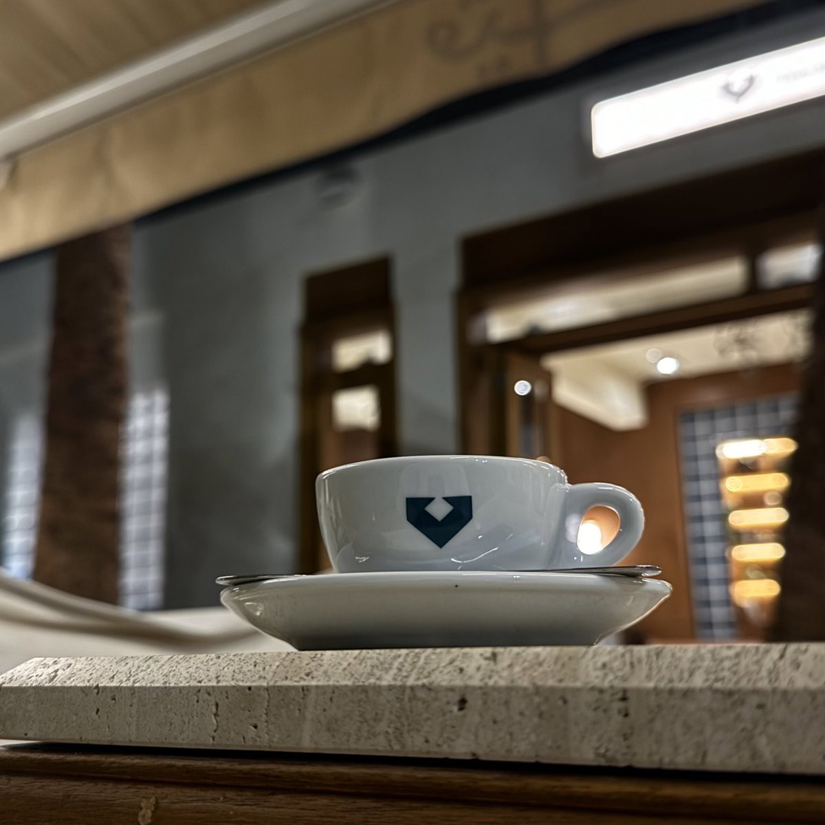 بسطام tweet media