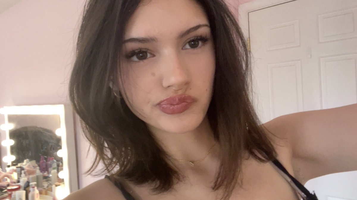 belle 𑣲 tweet media