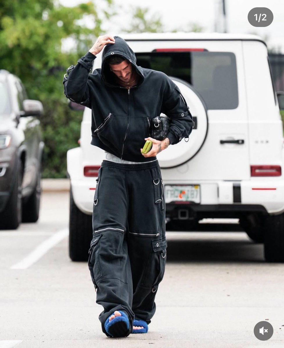 Sxm 🥀 tweet media