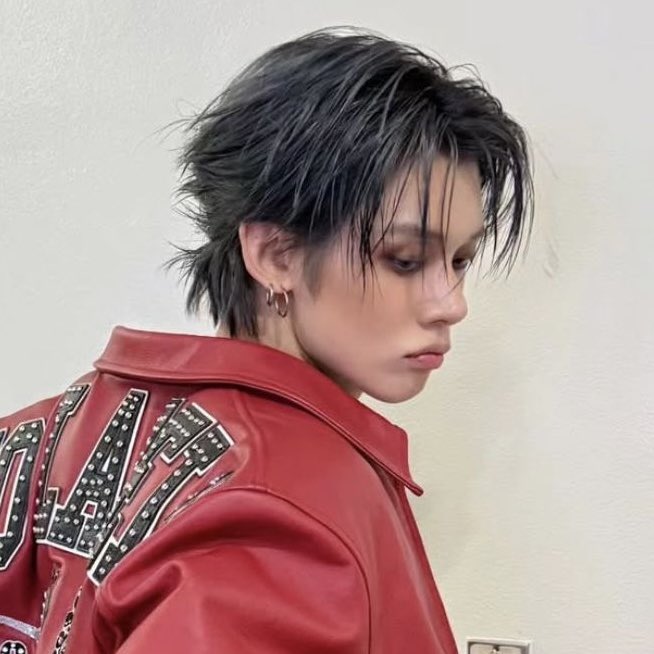 s a r a ☆ very ia atm tweet media