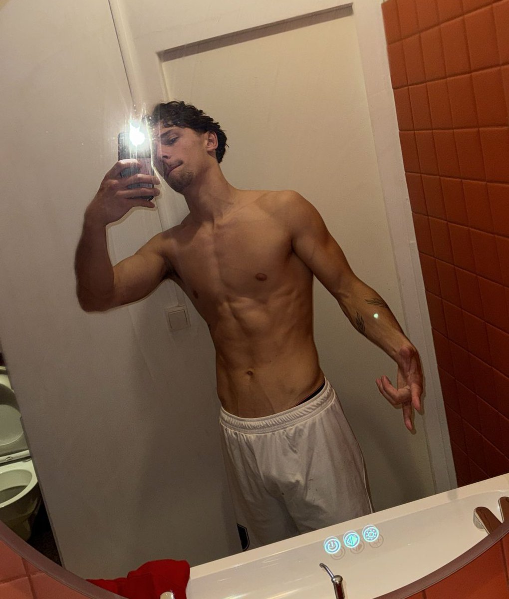 Matis 😸 tweet media