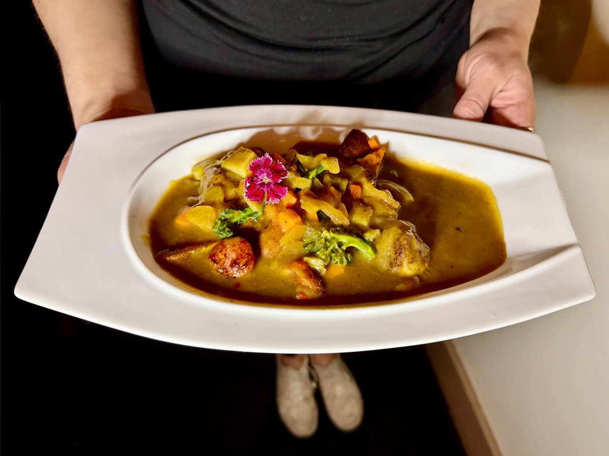 Suis Generis tweet media