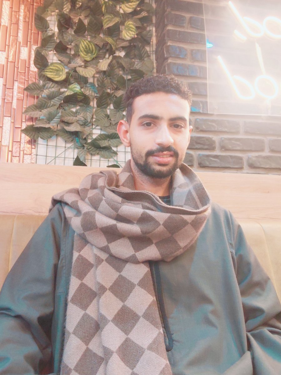 Y__629's tweet photo. طب مفيش كل سنه وانت طيب 😍👊 https://t.co/JqiJxZJ1Nj